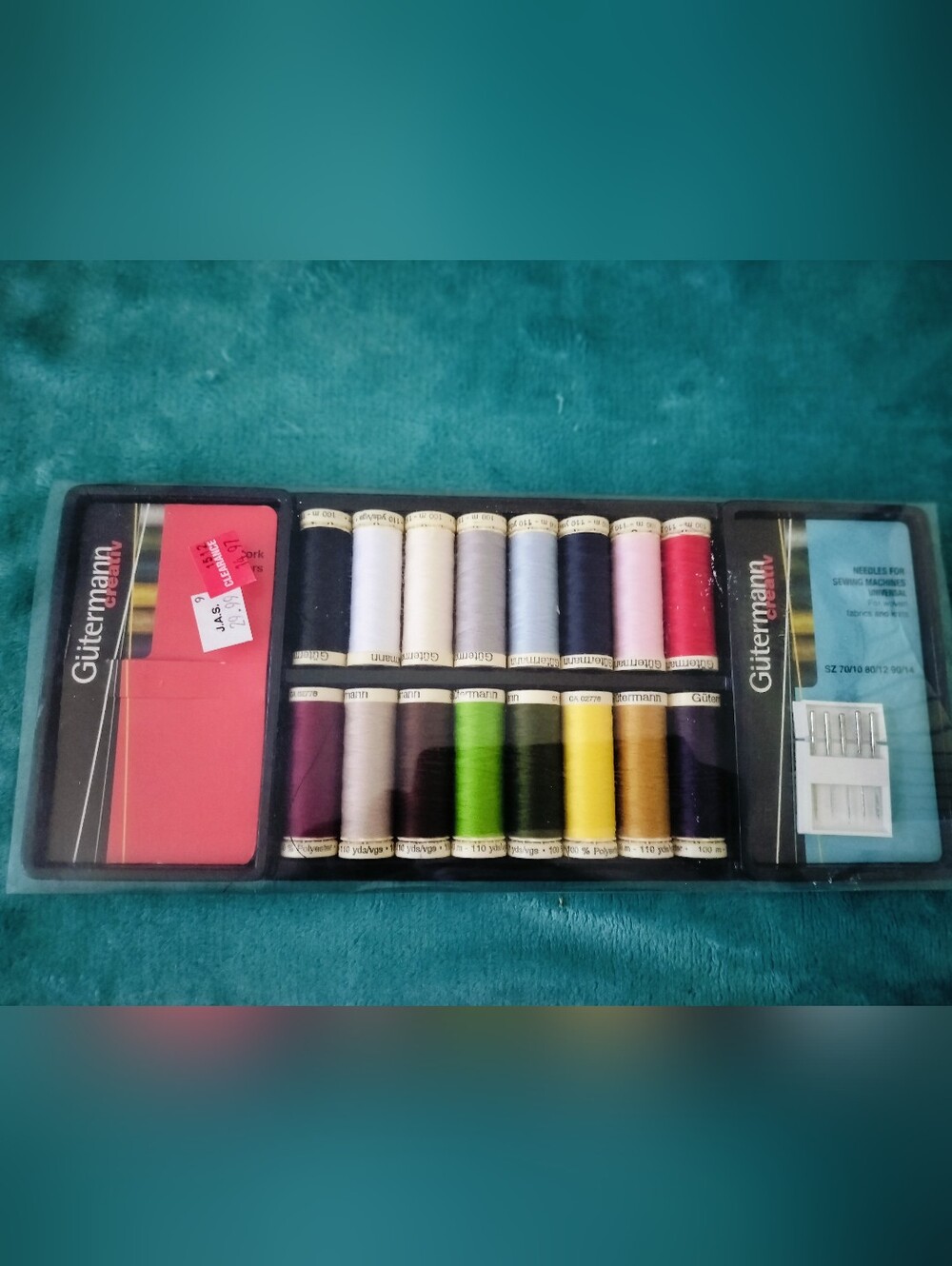 Assorted Thread and Needle Kit - Multicolor
